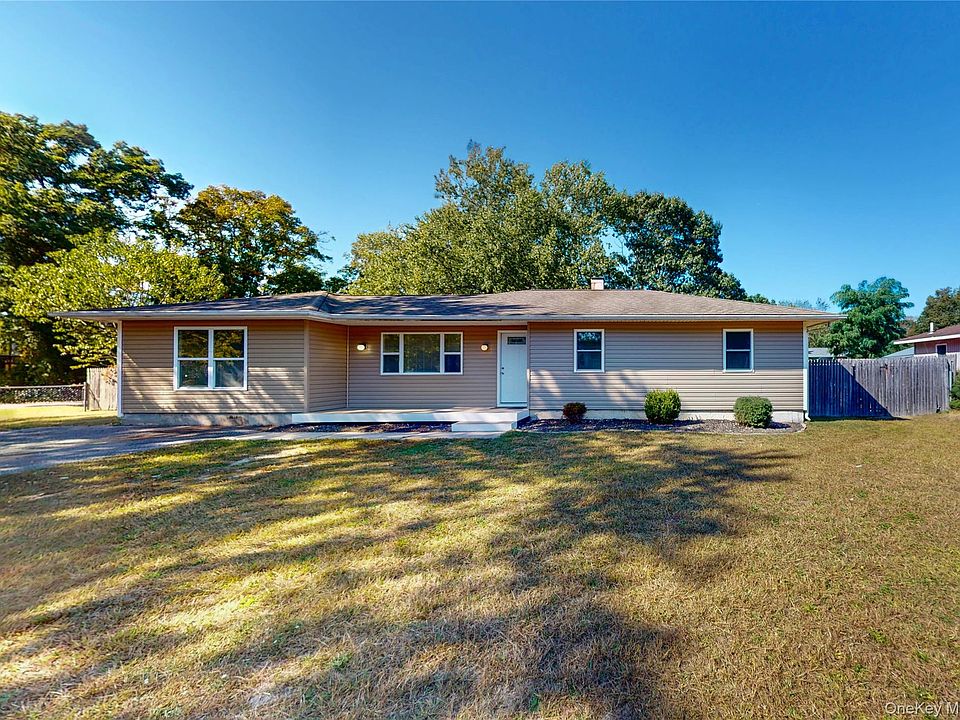 1st image of 9 Brushwood Drive