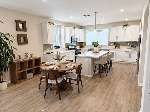 4th image of 14039 Ruby Ln #1
