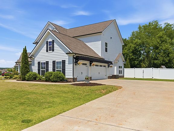 3rd image of 5165 Bridgemore Blvd