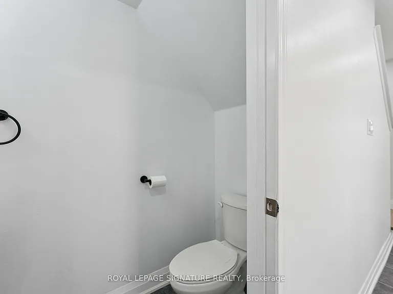 122 Baycliffe Cres — Photo 21
