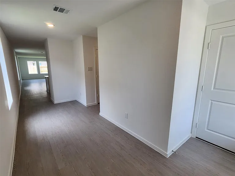 929 Capracotta Dr — Photo 6