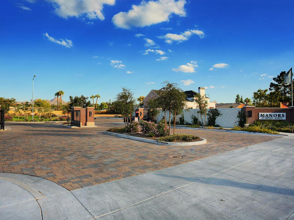 2nd image of 610 W Echo Ln
