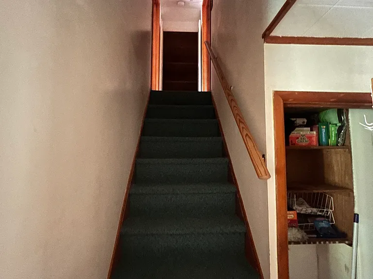 Gravity Rd — Photo 7