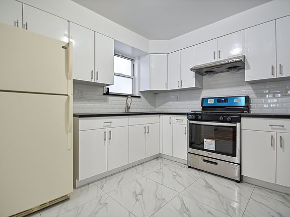 5th image of 41-40 77th St #B