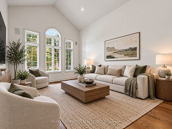 5th image of 75 Langtry Pl