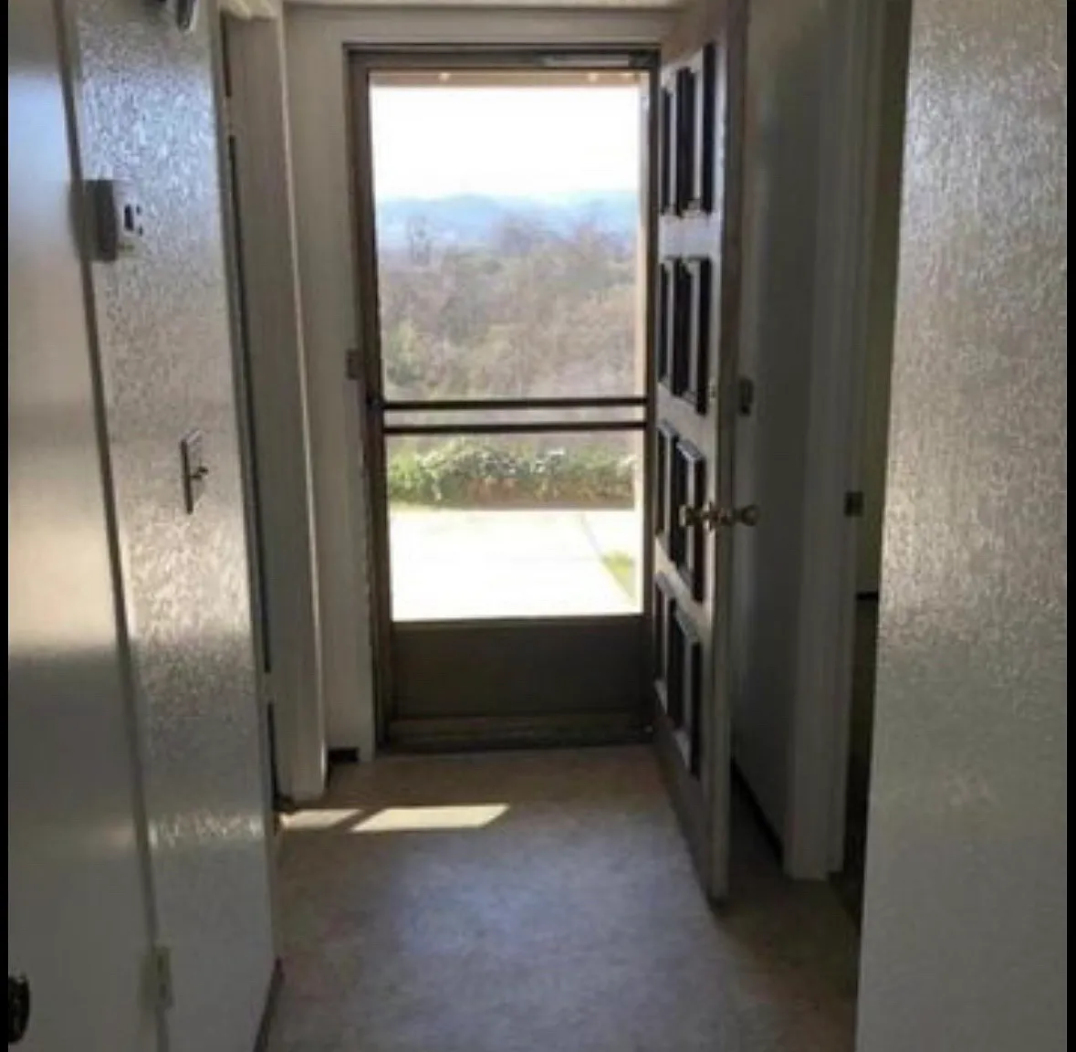 2 bed, 974 sqft, $2,500 — Photo 4
