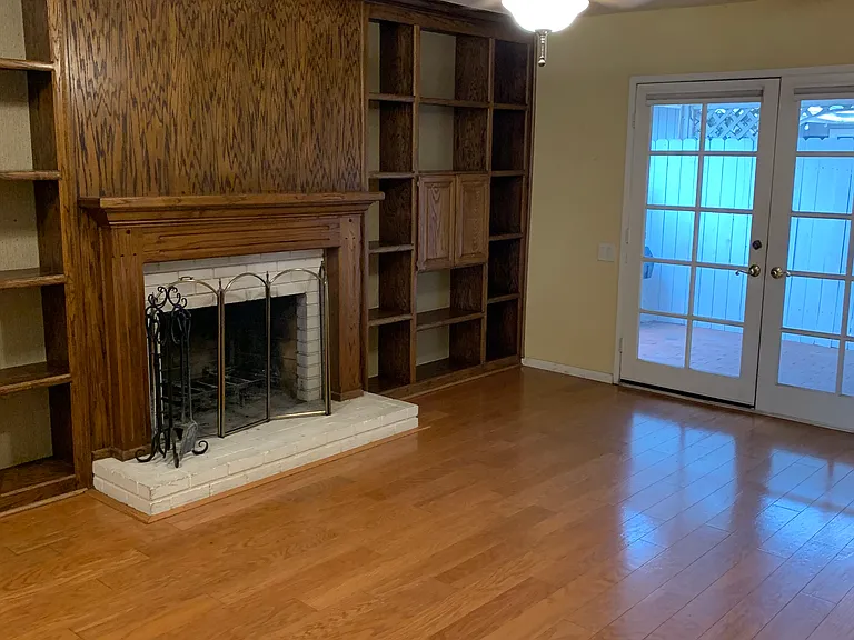 11834 Kingston St — Photo 5