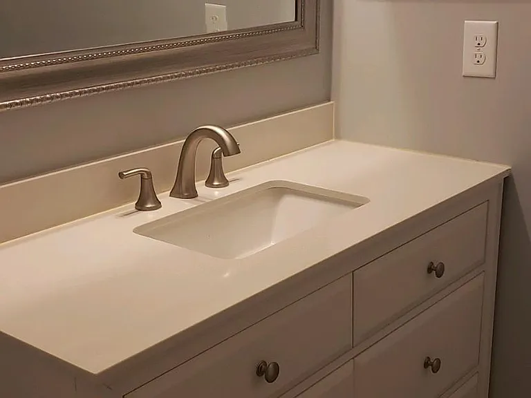 Hall bath w/new vanity and flooring