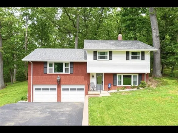 155 Woodland Dr, Aliquippa, PA 15001