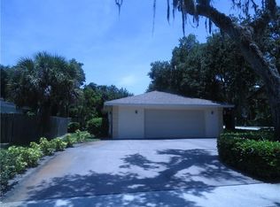 3412 Mockingbird Dr, Vero Beach, FL 32963