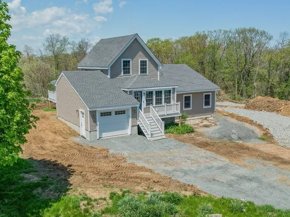 64 Pigeon Hill St, Rockport, MA 01966