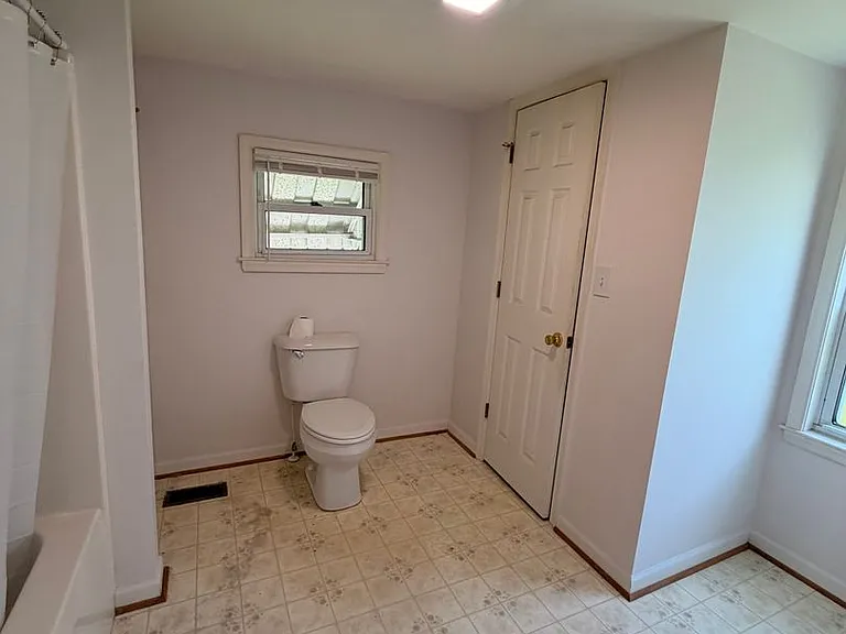 46 Langley St — Photo 12