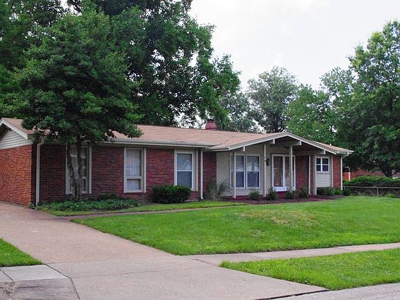 2nd image of 12855 Sandalwood Dr