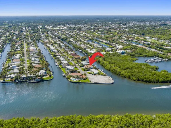 8565 SE Palm St, Hobe Sound, FL 33455