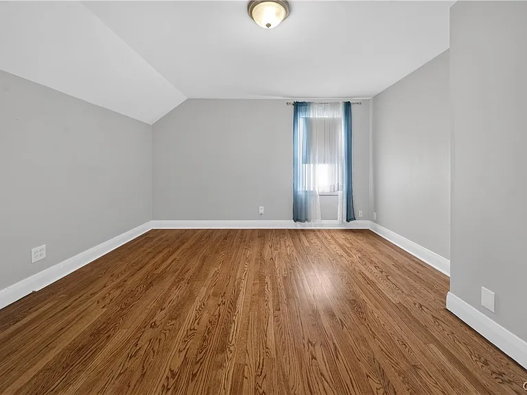 103 Pelham Rd — Photo 20