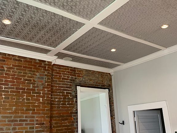 3rd image of 1649 Story Ave APT 2