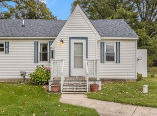 7111 E Carpenter Rd, Davison, MI 48423