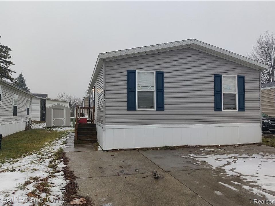1st image of 15990 Villaire Ave