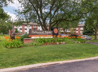 Parkwood Pointe Apartments, Burnsville, MN 55337