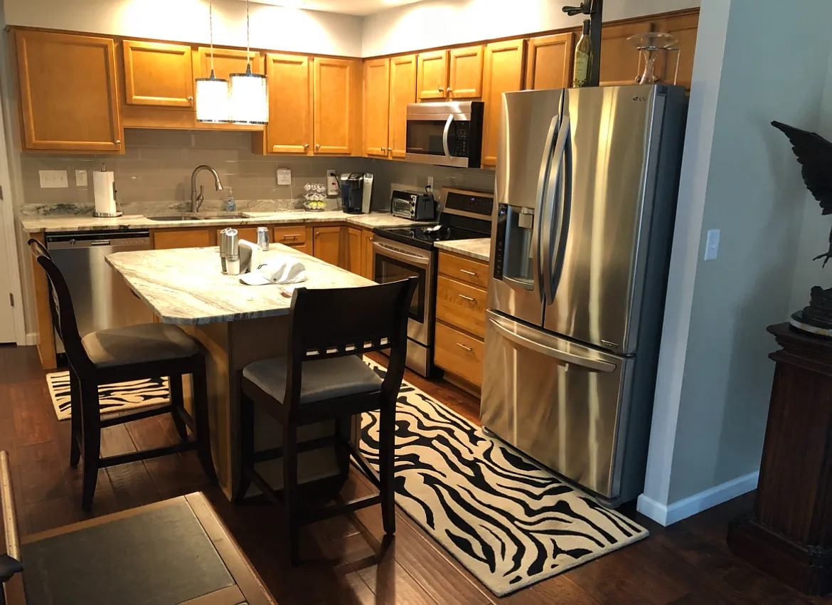 4 bed, 2.5 bath, 1778 sqft, $1,000 — Photo 2