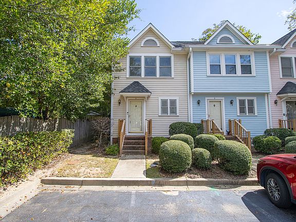 3rd image of 1310 Brennen Rd APT 4