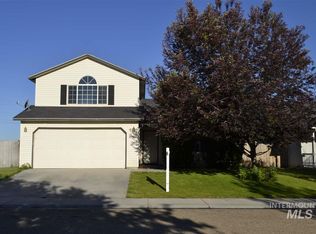 2041 E Sparrow Hawk Ave, Kuna, ID 83634