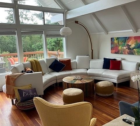 3rd image of 49 Kinkaid Drive
