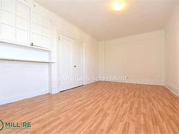 5th image of 3056 30th St APT 5E