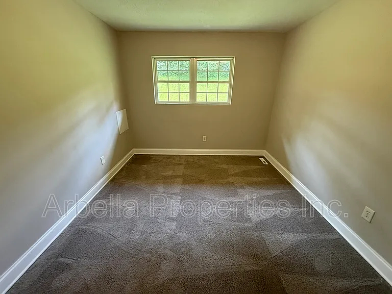 133 Walker St #4 — Photo 17