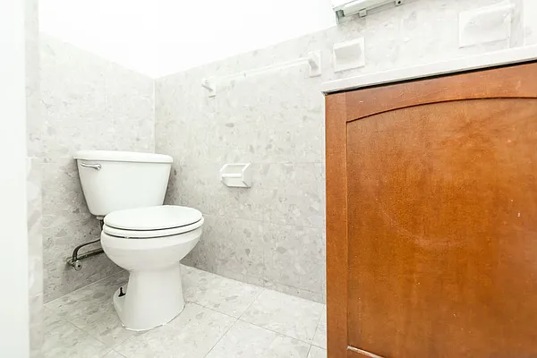 Rented by Gatsby Enterprises, LLC | media 48