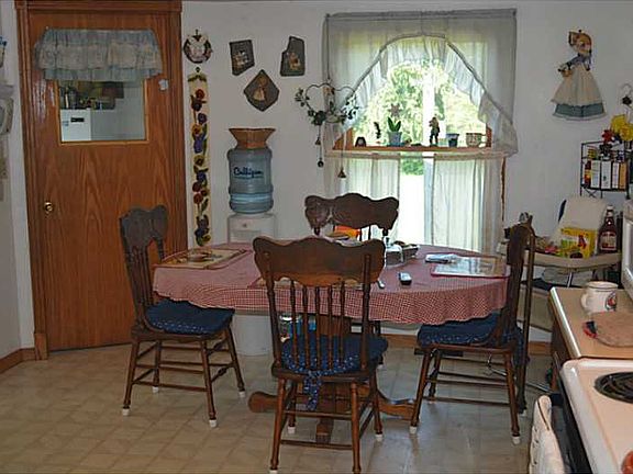5th image of 16759 Allen Center Road