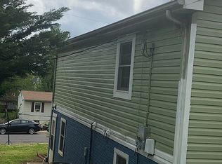1413 Vine St, Charlottesville, VA 22902