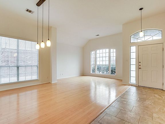 4th image of 1800 White Oak Cv