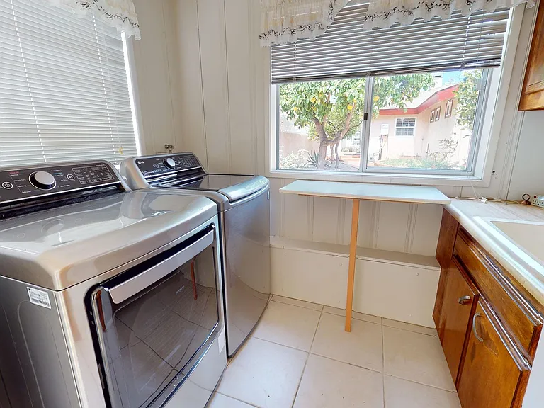 713 I Ave — Photo 15