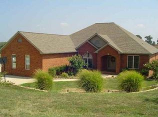 687 Sweetwater Cv, Troy, TN 38260