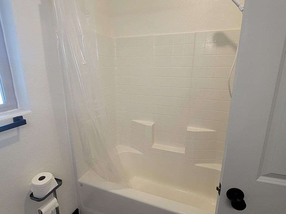 Bath 2 Shower