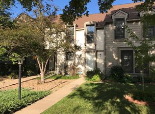 3434 SW Arrowhead Rd, Topeka, KS 66614