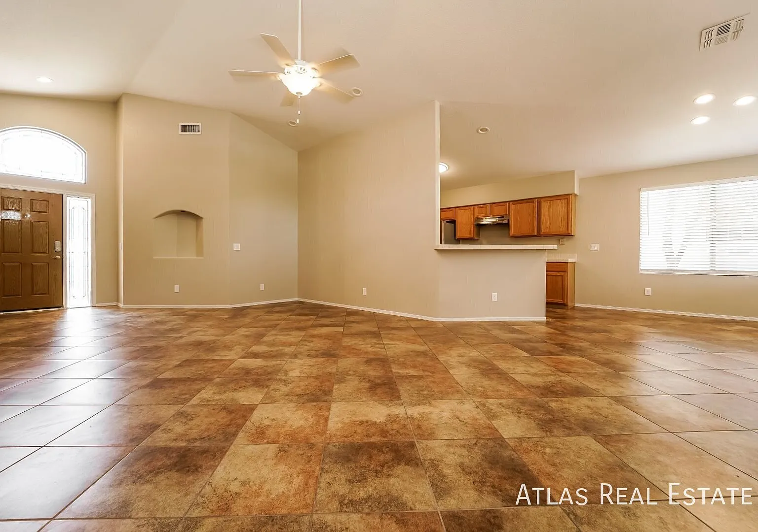 3 Bed/ 2 Bath home in Oro Valley! — Photo 4