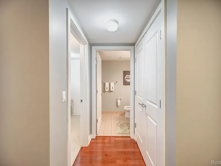 1135 Shelby St #2605 — Photo 15