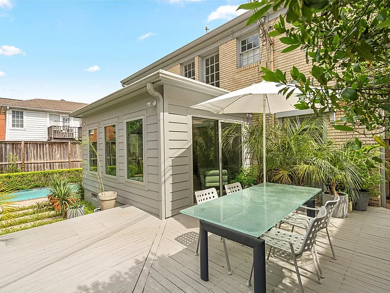 2120 Quenby St — Photo 43