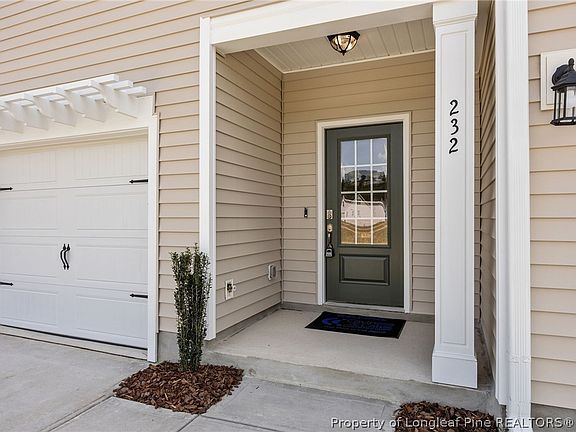 4th image of 232 Elijah Way