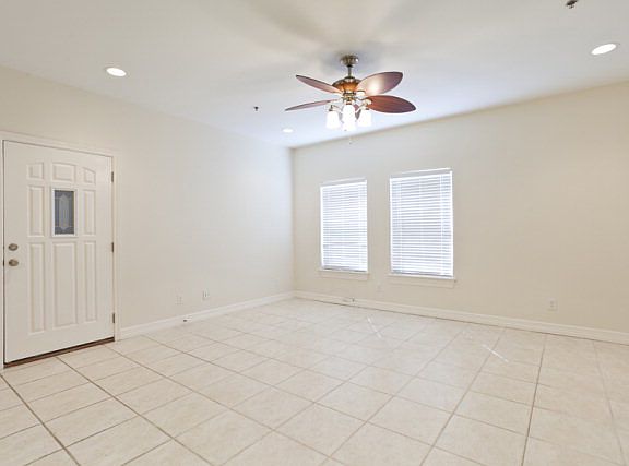 2nd image of 102 E Huisache St #3