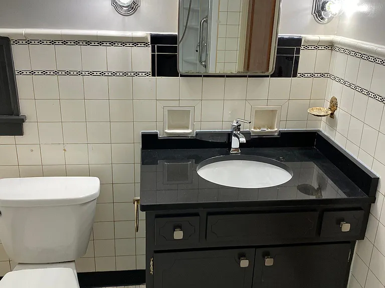 17803 Lakewood Heights Blvd — Photo 35