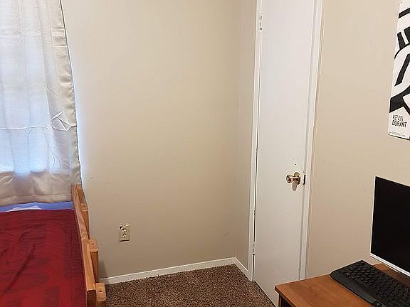 5th image of 624 Chickasaw St