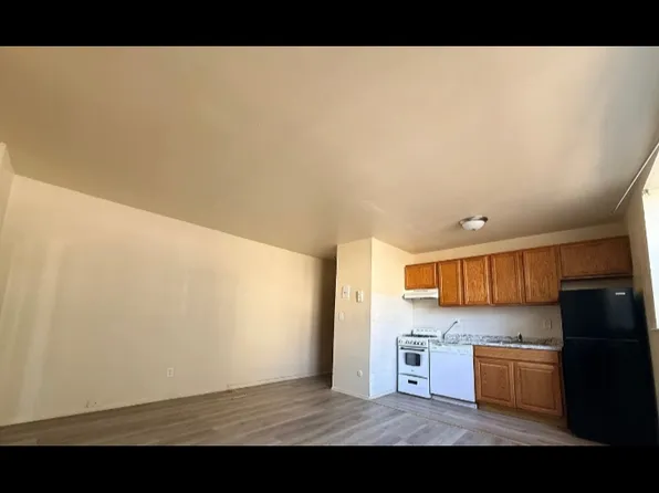 75 E Park St #8A, East Orange, NJ 07017