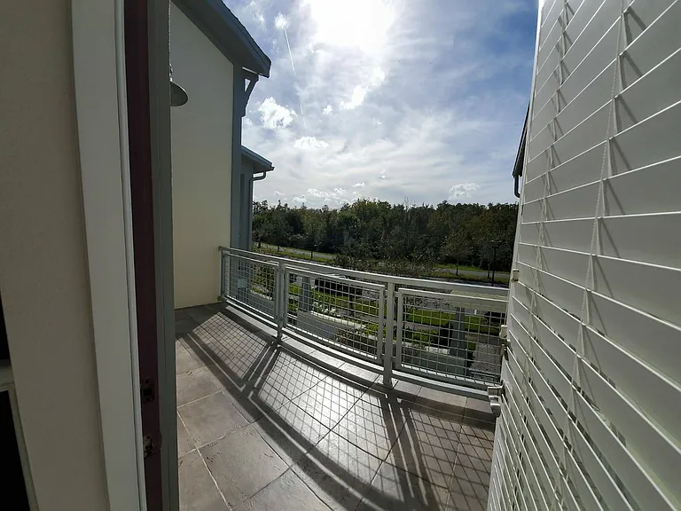 9025 Laureate Blvd — Photo 7