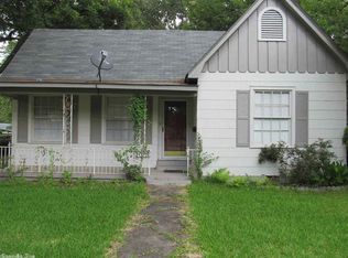 409 E Cedar St, Warren, AR 71671