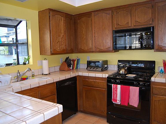 5th image of 2223 Saybrook Ln