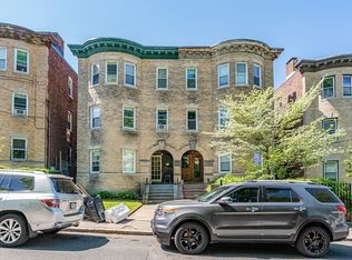 9 Chilcott Pl APT 1, Jamaica Plain, MA 02130