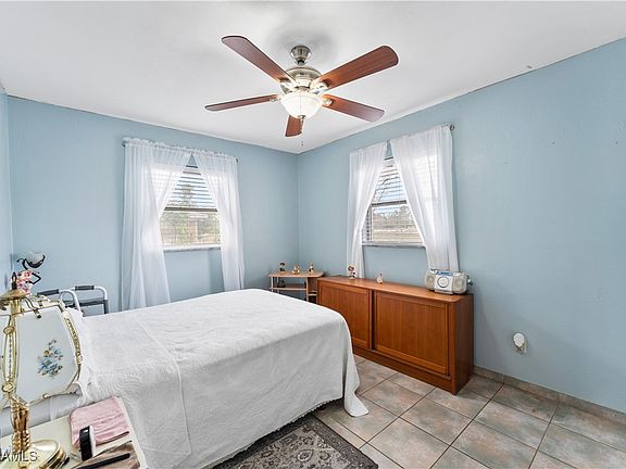 2nd image of 307 Rushmore Ave N
